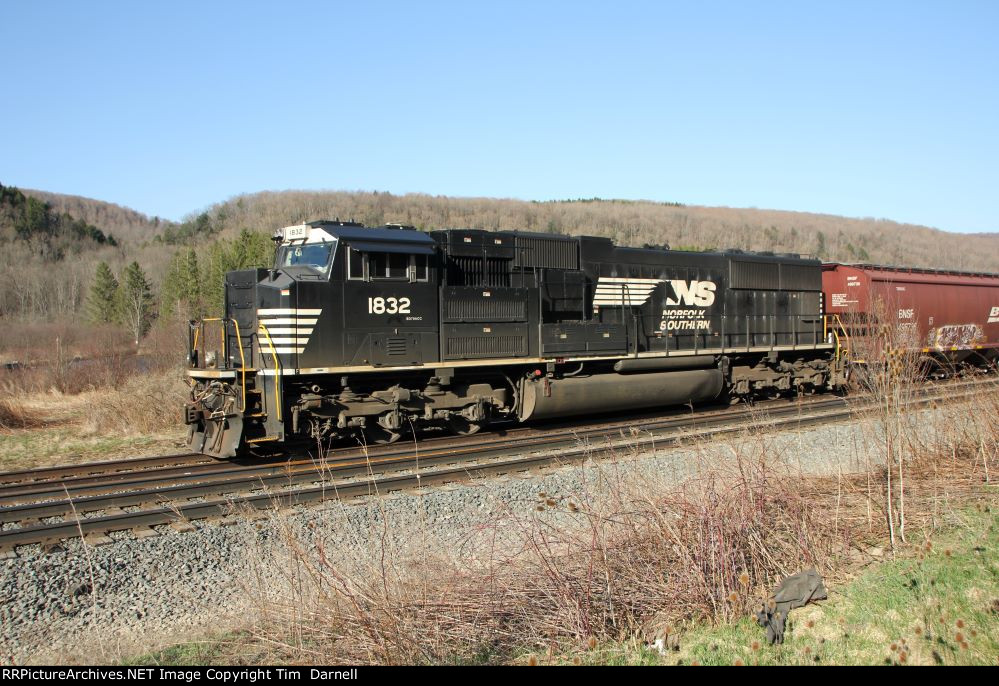 NS 1832 on an outlawed 310